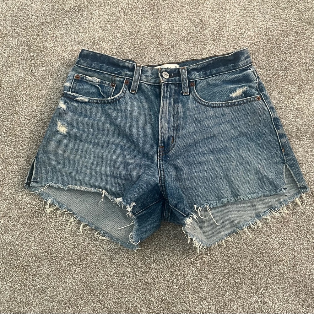Abercrombie & Fitch Mid Rise Boyfriend Short - Curve Love 26/2
